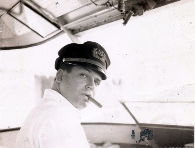 Wendella_Captain_Bob_our-story-banner2.png