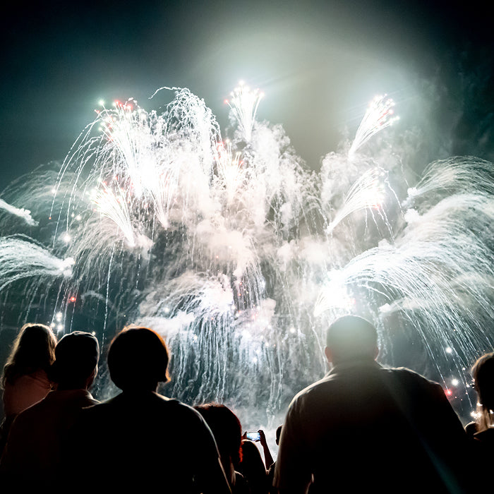 crowd-watching-fireworks-and-celebrating-new-year-2023-11-27-05-24-44-utc_1.jpg